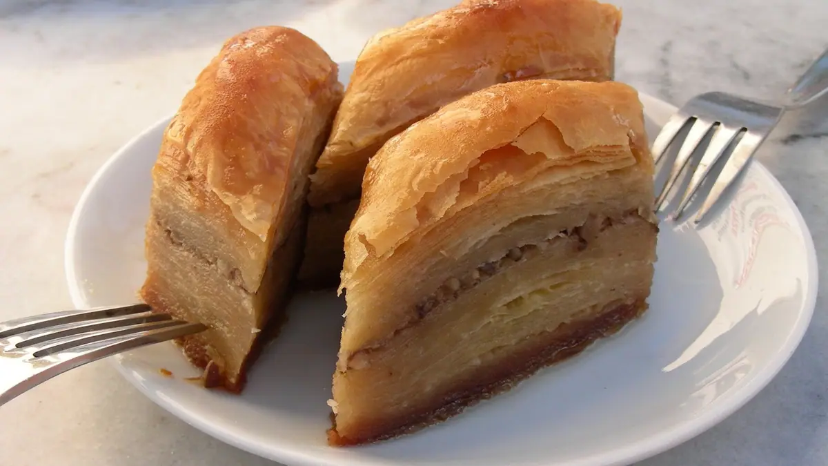 Dog and Rabbit – cake shop in St Just town centre